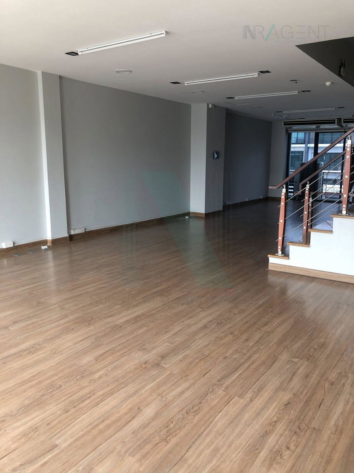 picture 🔺 For Rent 3-story Home office H CAPE BIZ SECTOR @ ON-NUT 3 bathroom - 2/8
