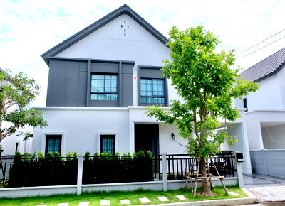 ขายบ้านเดี่ยว : ขาย!!!! บ้านเดี่ยวหรู พร้อมอยู่ Centro bangna