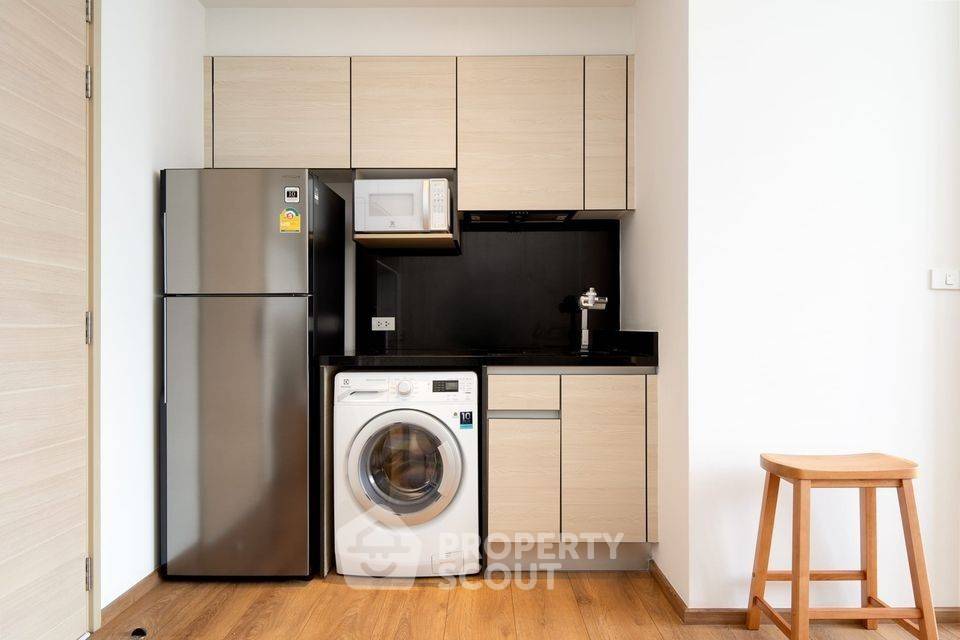 picture Studio Condo at Park Origin Phrom Phong near BTS Phrom Phong (ID 1760461) - 7/12
