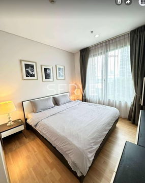 1 Bed 1 Bath Large Room City view Good Location Close to MRT Phetchaburi 150 m @  Villa Asoke