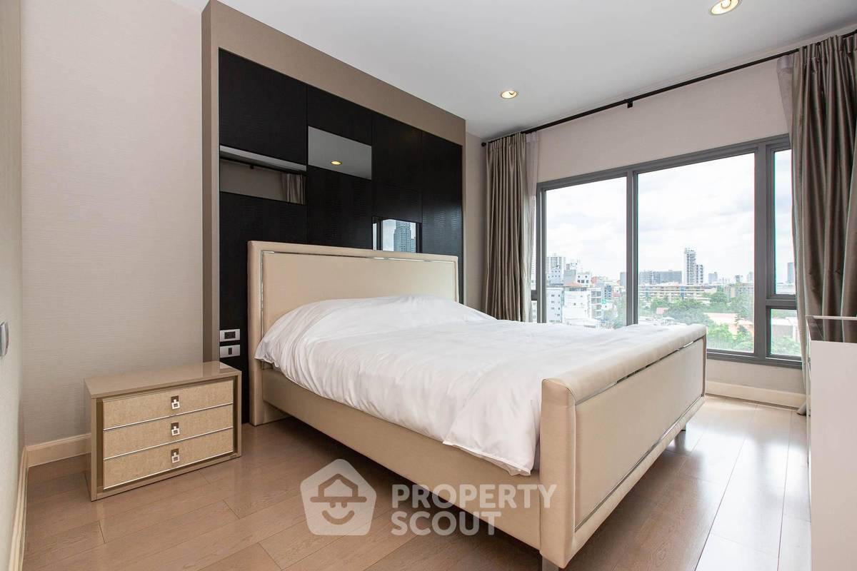 picture 2-BR Condo at The Crest Sukhumvit 34 near BTS Thong Lor (ID 2211160) - 10/12