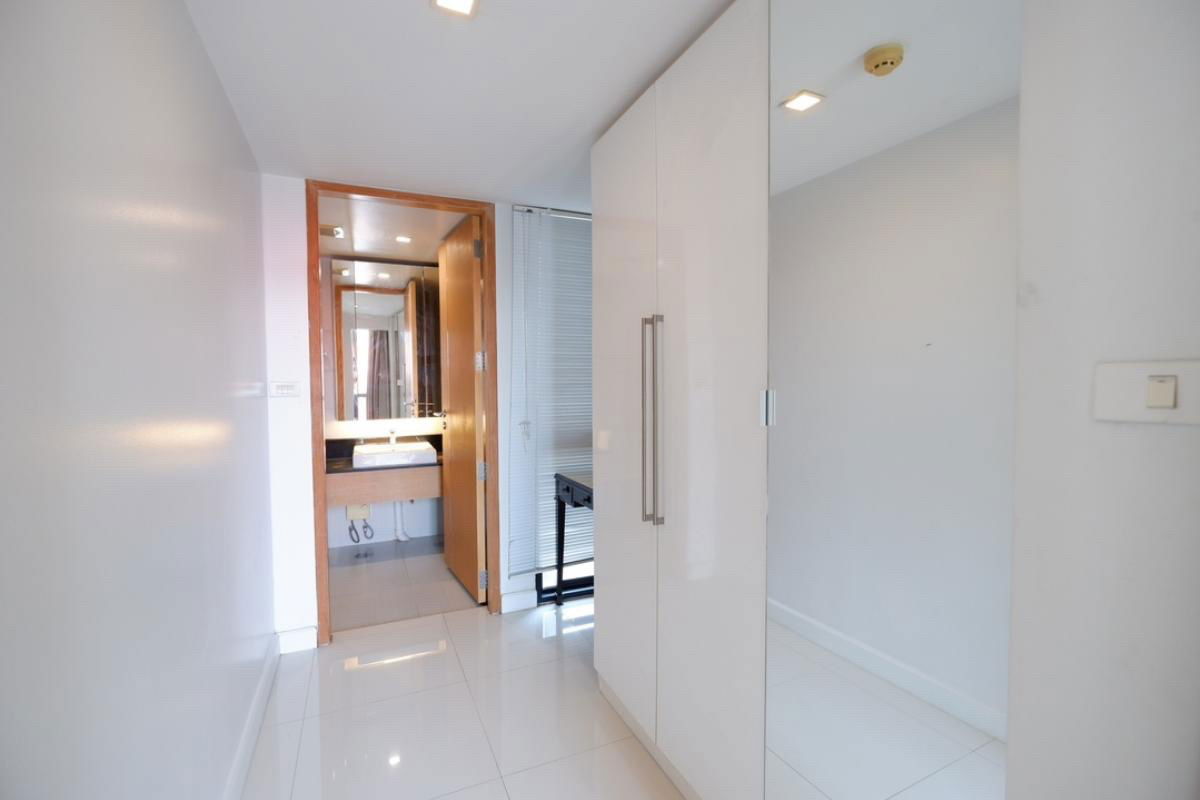 picture Condo For Rent | The Best Value In The Project “Socio Ruamrudee” 38 Sq.m. Near BTS Phloen Chit - 8/10