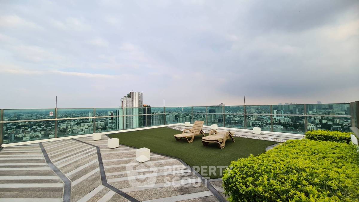 picture 1-BR Condo at Life @ Ladprao 18 near MRT Lat Phrao (ID 894484) - 3/12