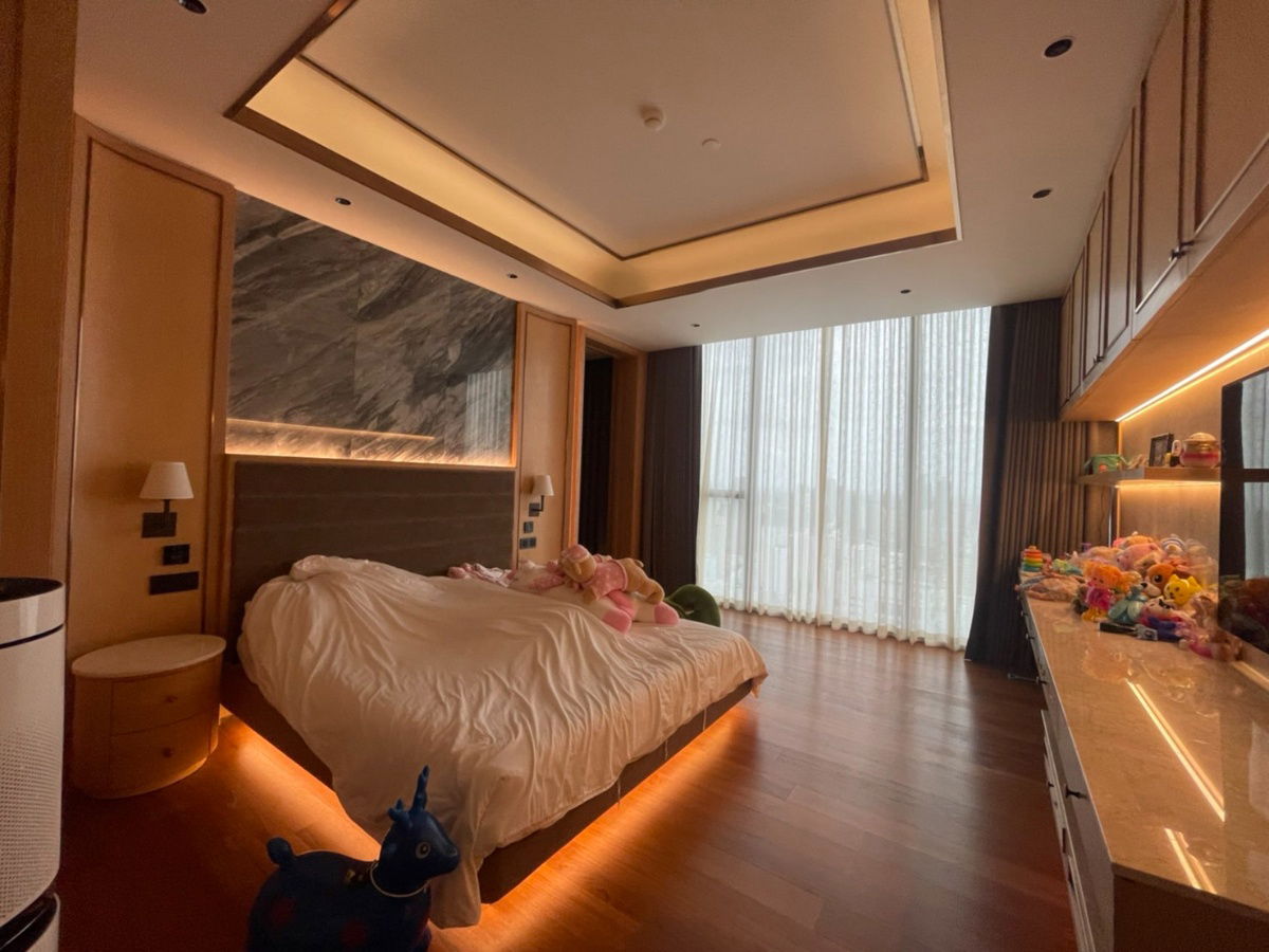 รูป PENTHOUSE TOP FLOOR ! เฟอร์ครบแต่งสวยพร้อมเข้าอยู่  ใช้ Smart home tech อัตโนมัติทั้งหมดทั้งเปิดม่าน  - รูปที่ 10/17