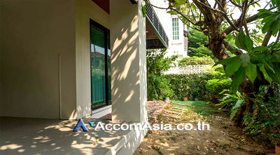 เช่าบ้านเดี่ยว พร้อมพงษ์ : 🔼🔽 AccomA 📩 Pet friendly 4 BR House in  (90237)