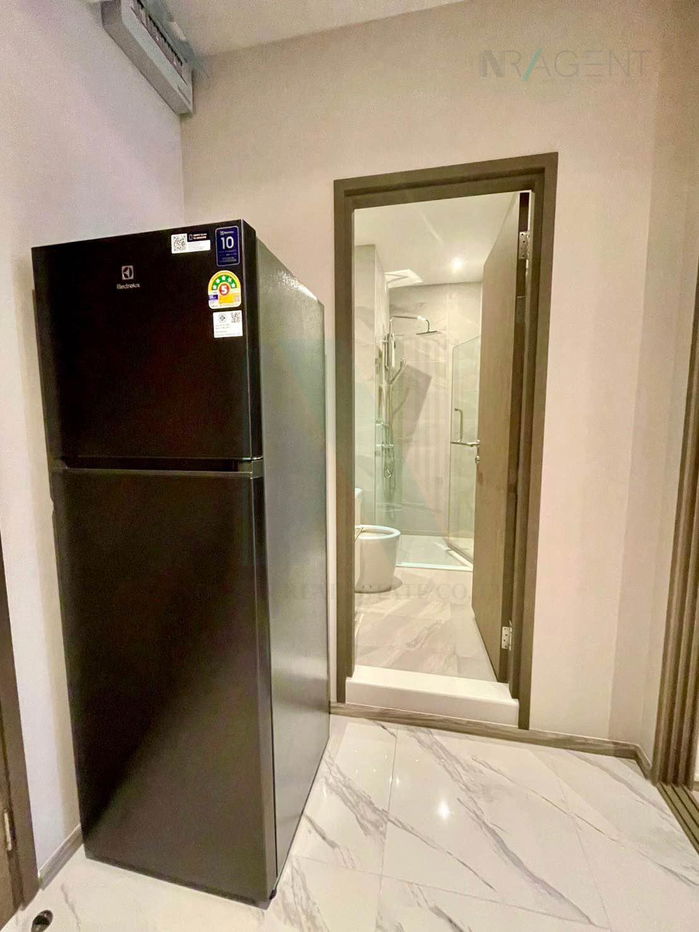 picture 🎉 For Rent Condo RHYTHM EKKAMAI ESTATE Building 1, Floor 15,1 bed room, Room size 35 sqm - 6/8