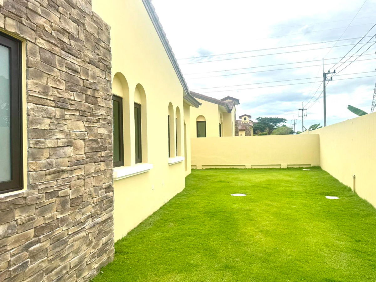 picture 🏡 For sale: Single-storey pool villa 🏊🏻‍♂️ Swimming pool (new house) 💰 Price 9,900,000 baht 🔅 Southeast front of the house - 14/30