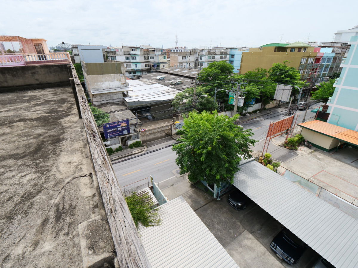 รูป ขายอาคารพานิชย์ 3.5 ชั้น 19 ตรว. ซอยกำนันแม้น ราคาดีที่สุดในย่านนี้ ขายเพียง 2.2 ล้าน หน้ากว้าง 4 เมตร พื้นที่ใช้สอยประมาณ 220 ตรม.  - รูปที่ 56/80