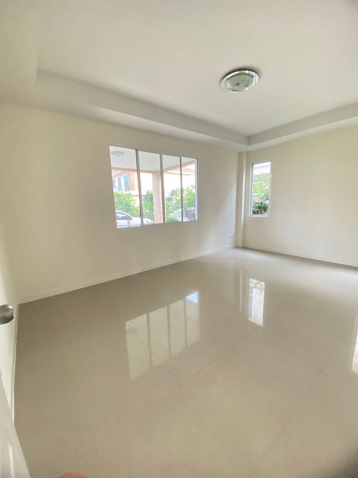 รูป 🏠ขายบ้านเดี่ยวมือ1 หมู่บ้านอาภากร2  ศาลายา✨บ้านเดี่ยวไซร้ใหญ่สุดในโครงการ✨ รีโนเวทใหม่ ไม่เคยมีคนอยู่ คุ้มสุดในโครงการ - รูปที่ 3/21