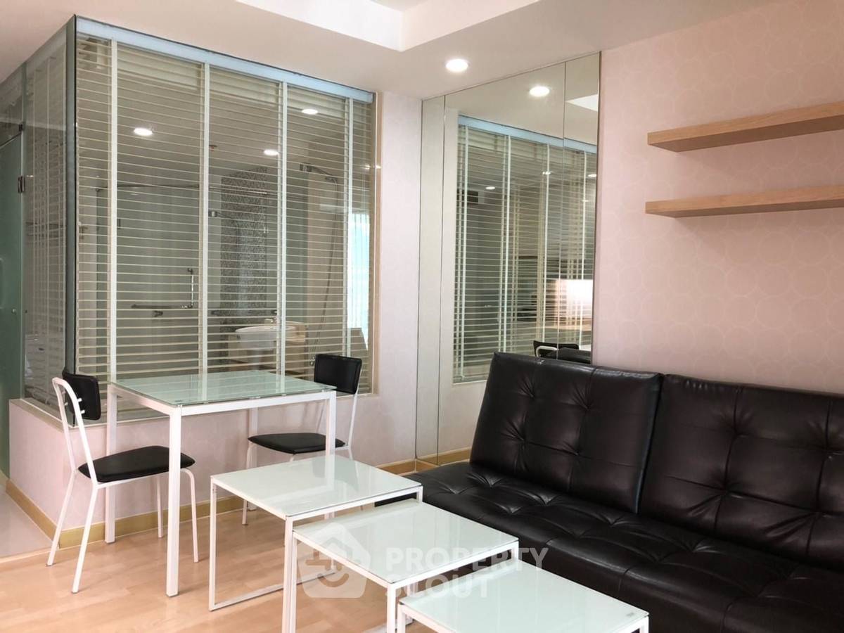 picture 1-BR Condo at The Rajdamri near BTS Ratchadamri (ID 2130131) - 2/13