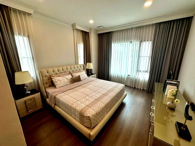 Houses for rent : Nantawan Rama9-New Krungthepkreetha | Near the Yellow Line, Sri Kreetha Station