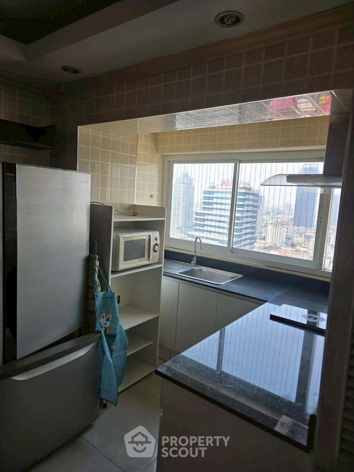 picture 2-BR Condo at I.T.F. Silom Palace Condominium near BTS Chong Nonsi (ID 2211805) - 5/10