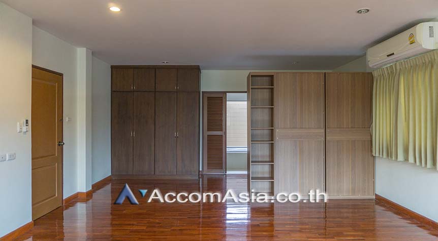 รูป 🔼🔽 AccomA 📩 Pet friendly 4 BR House in  (90237) - รูปที่ 11/17