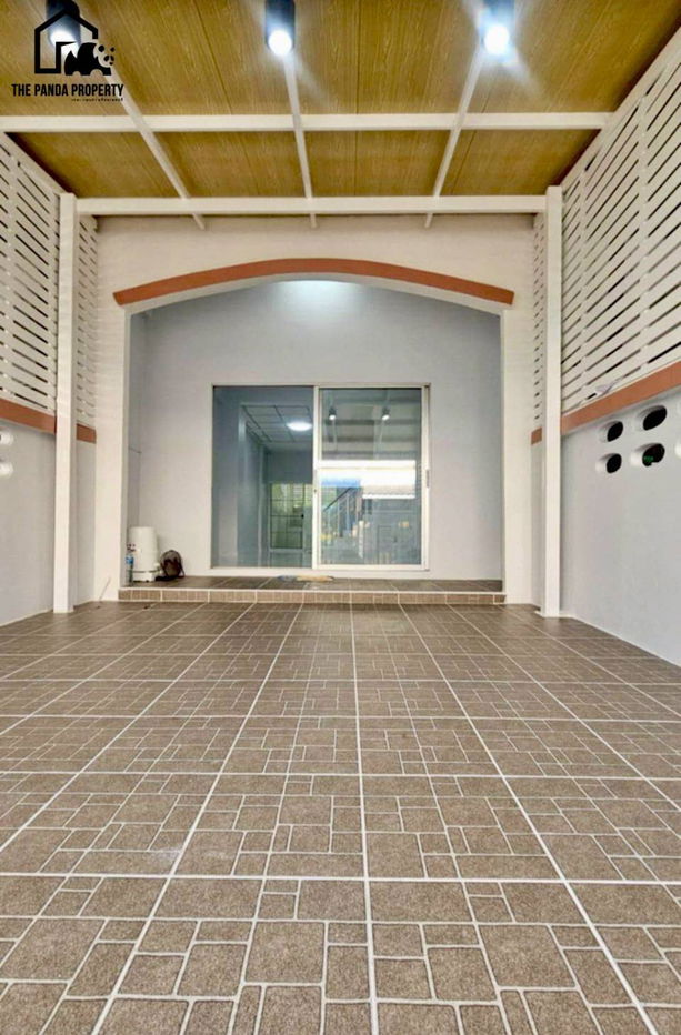 รูป หมู่บ้านสวัสดี บนถนนแพรกษา ซ.10  - รูปที่ 2/12