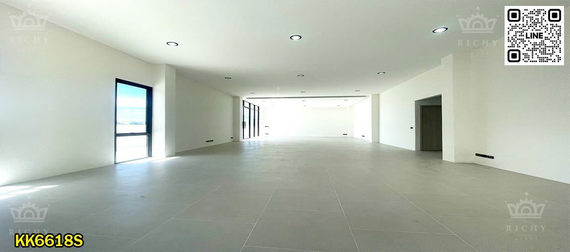 รูป ผ่อนตรงกับโครงการได้ โรงงานใหม่ สไตล์ Contemporary โดนเด่นที่ดีไซด์ คุณภาพวัสดุสูง เย็นสบาย พื้นที่ใช้สอย 970 ตารางเมตร สีม่วงใกล้ถนน 4 เลนส์  - รูปที่ 3/13