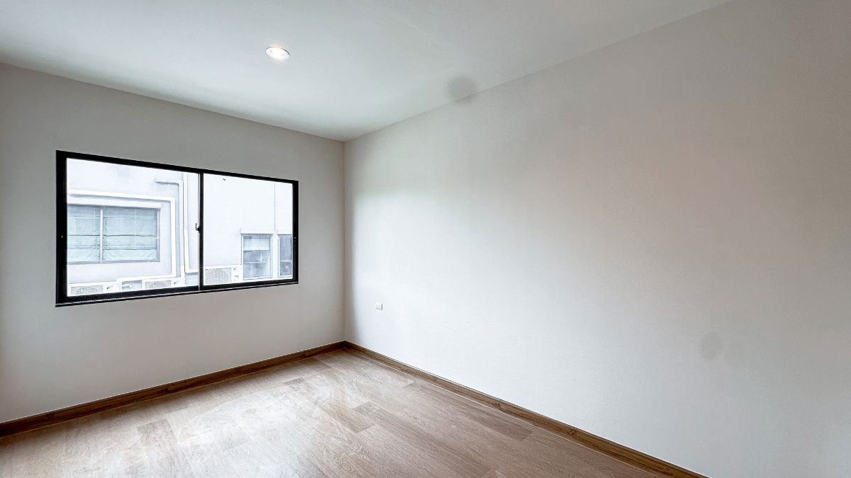 picture Sell - Baan Klang Muang Rama 9 - Krungthep Kreetha - 3/20