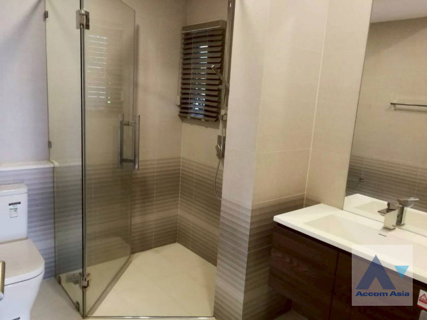 picture 🔼🔽 AccomA 📩  Modern Pool Villa with Lawn and Covered Deck (AA24156) - 16/18