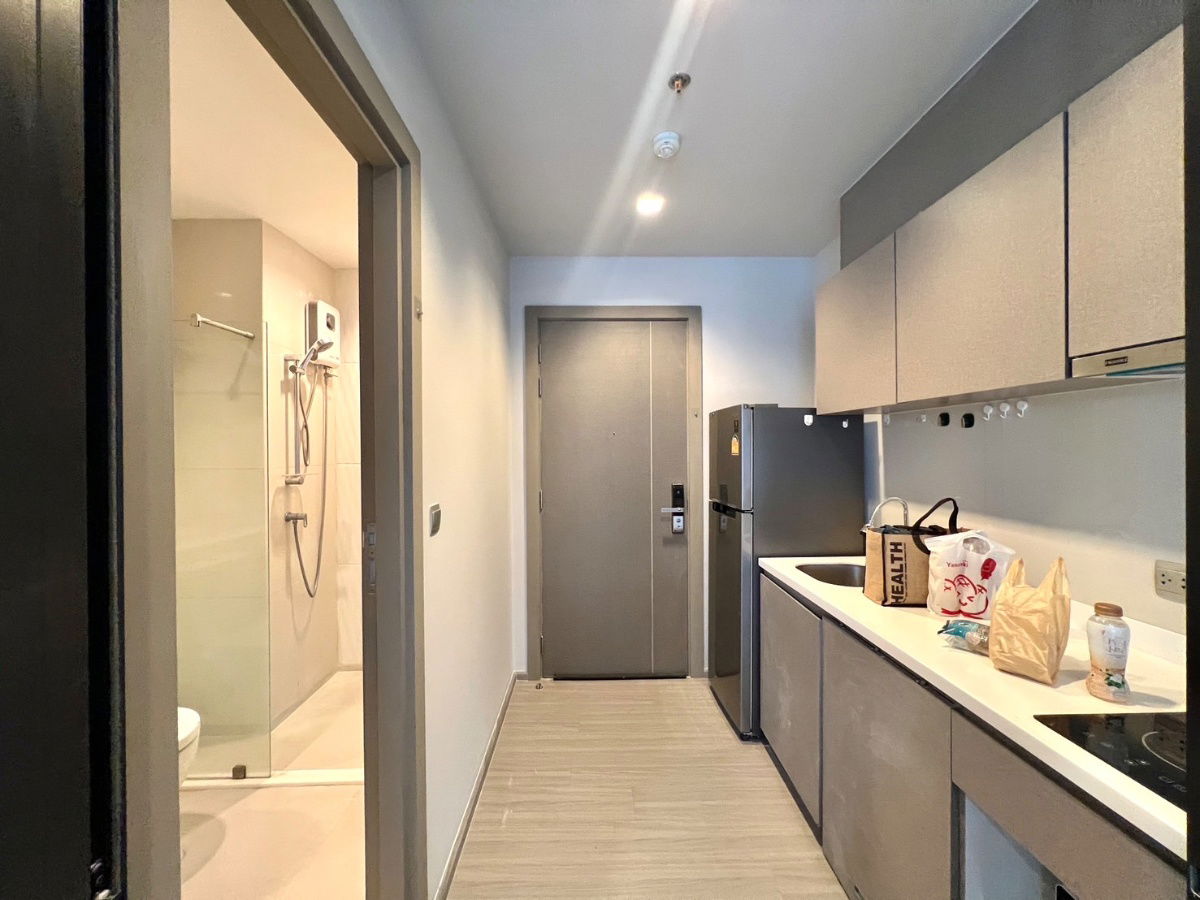 picture 🔥 Pay less than 20K, but get a view and space worth more!, Life Asoke Rama9 🔥 - 7/8
