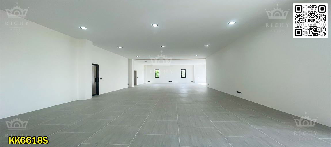 รูป ผ่อนตรงกับโครงการได้ โรงงานใหม่ สไตล์ Contemporary โดนเด่นที่ดีไซด์ คุณภาพวัสดุสูง เย็นสบาย พื้นที่ใช้สอย 970 ตารางเมตร สีม่วงใกล้ถนน 4 เลนส์  - รูปที่ 6/13