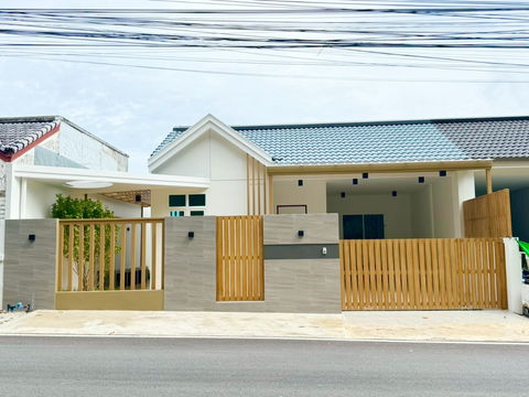 🏡✨บ้านแฝดชั้นเดียว รีโนเวทใหม่ โซนรัษฎาหลังอีเกีย ทำเลดี เดินทางสะดวก ใกล้สิ่งอำนวยความสะดวกครบ 🏡✨
