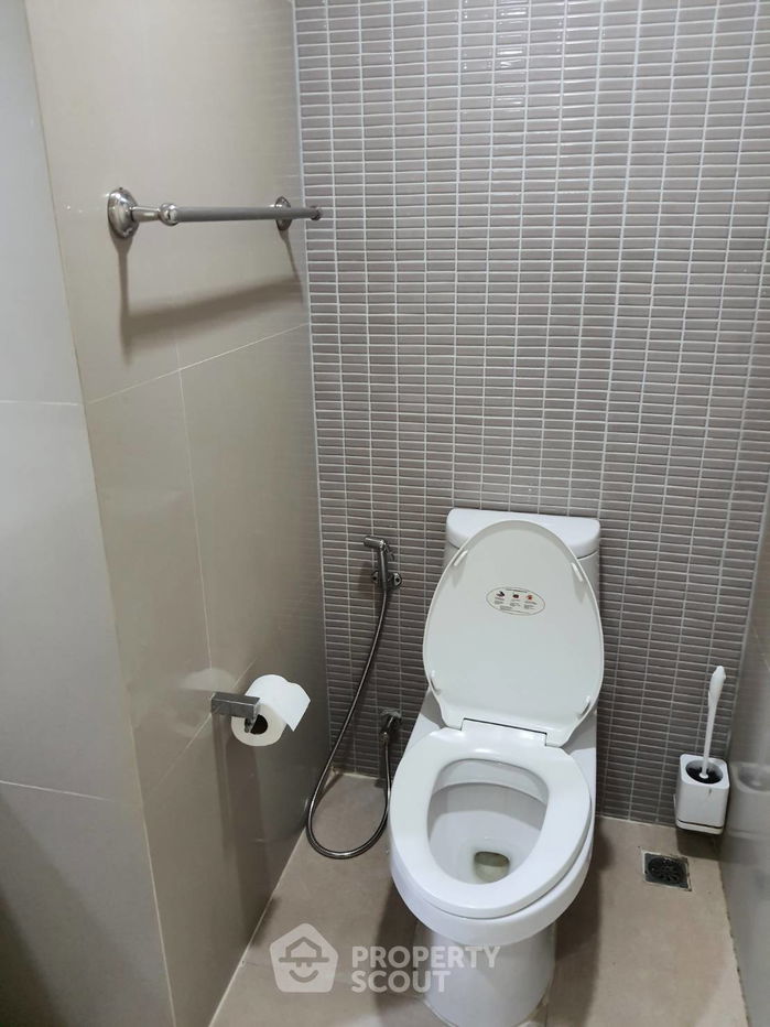 picture 1-BR Condo at The Trendy Condominium near BTS Nana (ID 1501977) - 3/6