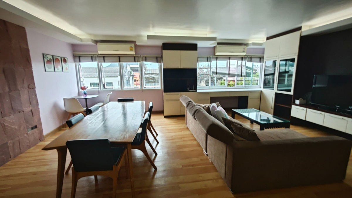 picture 3 Bedrooms apartment in the center of Phuket  - 2/14