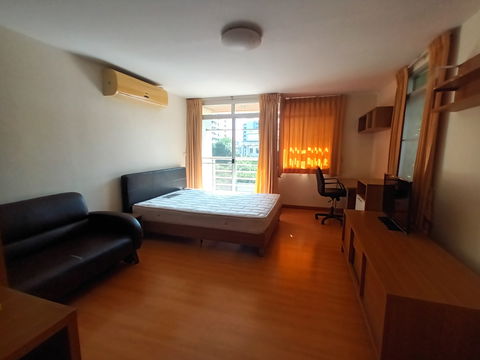 Condo for Rent Near BTS Onnnut 400 M.