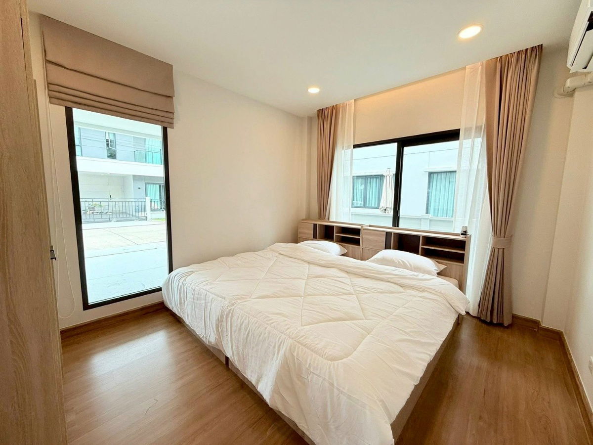 รูป 🔥ให้เช่า✨บ้าน Centro Bangna Phase 1 (4 ห้องนอน 4 ห้องน้ำ) พื้นที่ 55.5 ตรว. 209 ตรม. เช่า 95k/เดือน ▫️Line: @sanhaproperty📲092-6242892 รหัส SHW025 - รูปที่ 14/20
