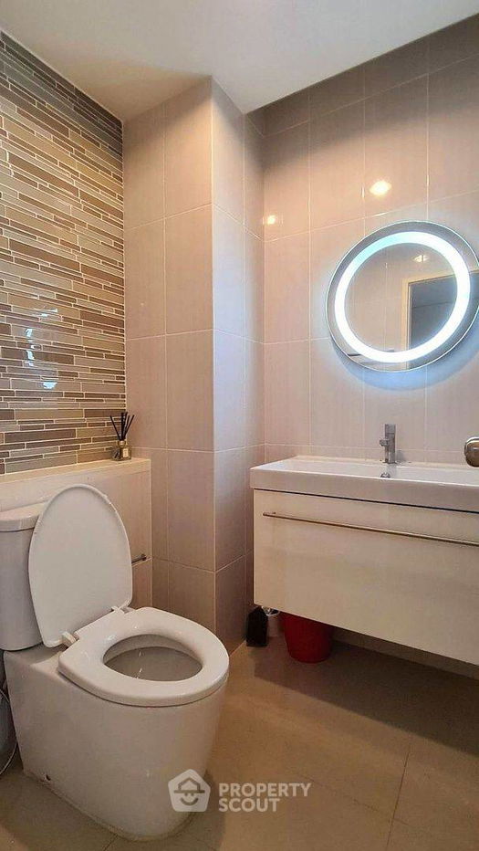 picture 1-BR Condo at Life @ Ladprao 18 near MRT Lat Phrao (ID 894484) - 4/12