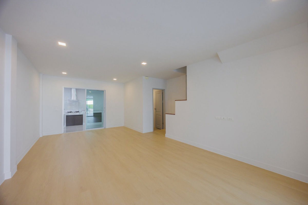 รูป 🏘 บ้านทาวน์เฮ้าส์ 2 ชั้น รีโนเวทใหม่ โซนวิชิต ทำเลดี ใกล้สิ่งอำนวยความสะดวก เหมาะสำหรับครอบครัว 🏘 - รูปที่ 10/13