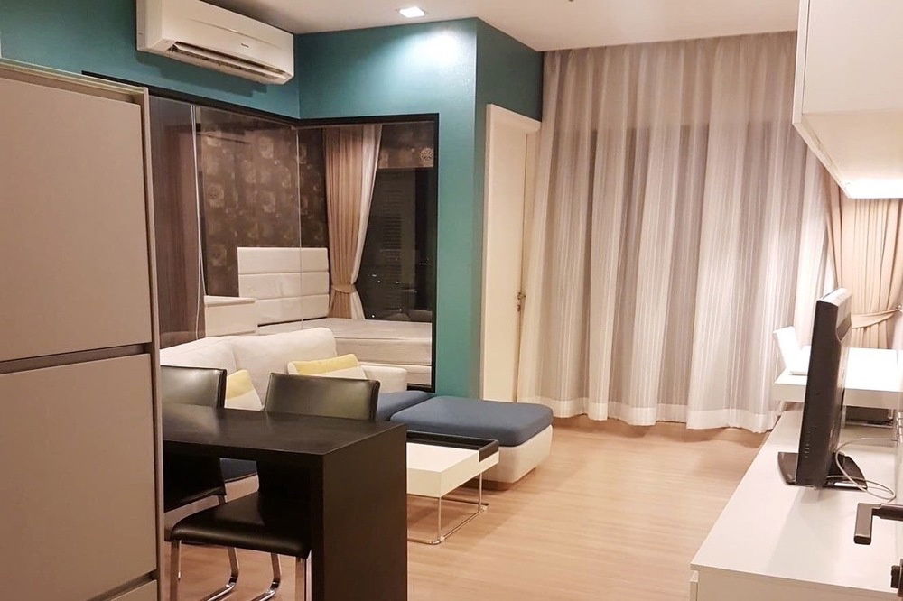 picture 🔥 Sale with tenant !!🔥 Code C20221206215...Urbano Absolute Sathon-Taksin, 1 bed, 1 bath, high floor28++, North facing, furnished, Special Deal!!📣📣 - 2/6