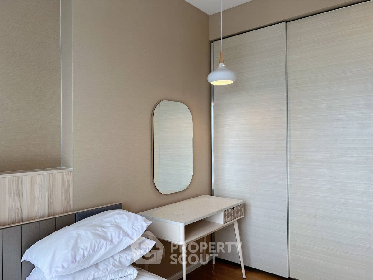 picture 1-BR Condo at The Saint Residences near MRT Phahon Yothin (ID 2110306) - 8/11