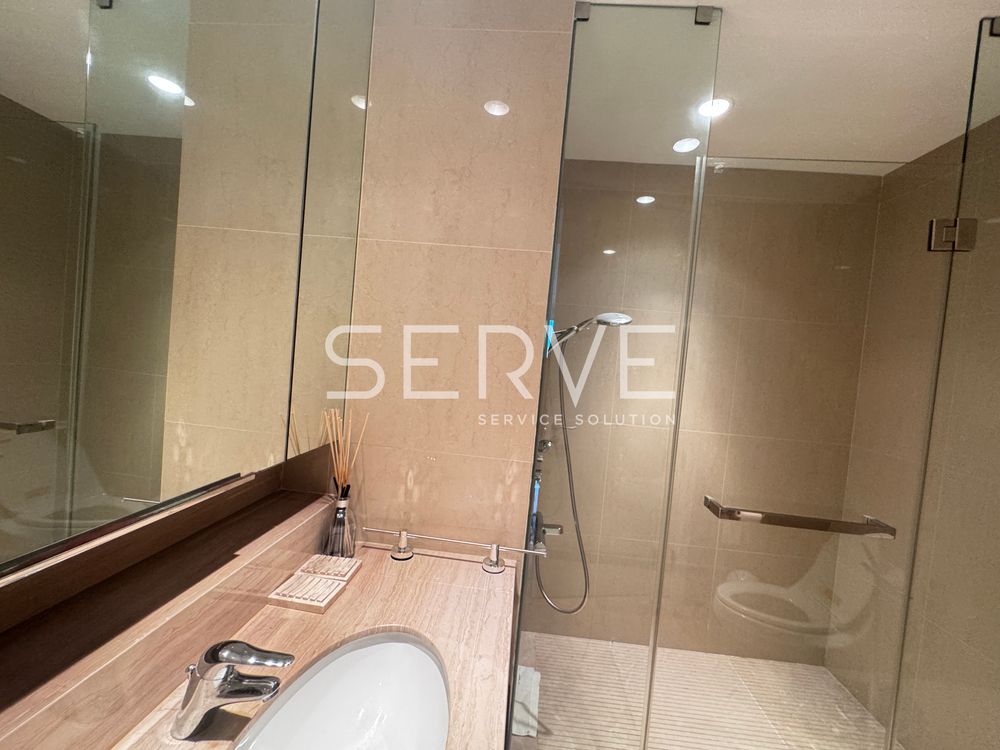 picture 3 Beds with Bathtub Large Room Good Location Close to BTS Ratchadamri 300 m. / For Rent-185 Rajadamri - 7/13