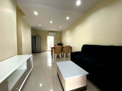 ทาวน์โฮมให้เช่า : ให้ เช่า ทาวน์โฮม M1198 The Connect Pattanakarn 38 140 ตรม 25 ตรว