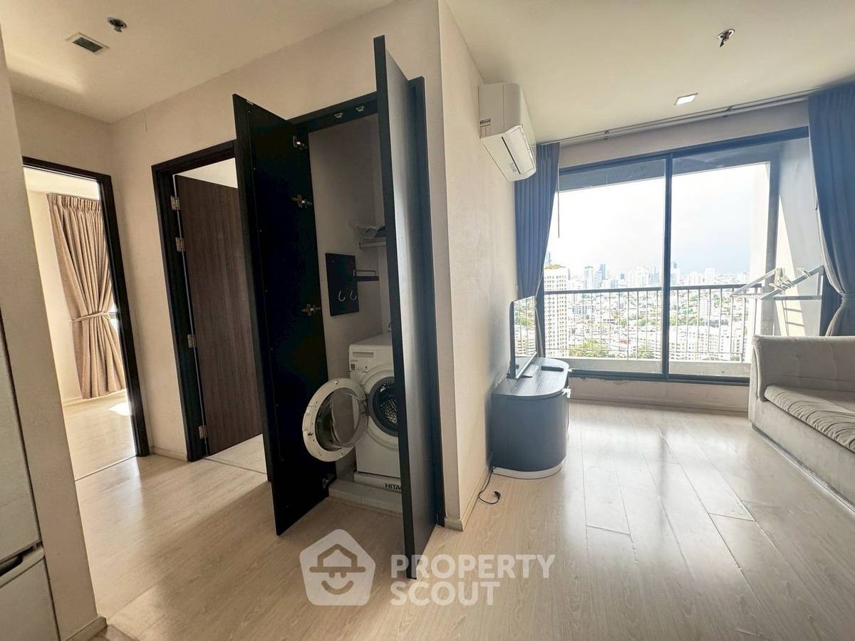 picture 2-BR Condo at Rhythm Sukhumvit 44/1 near BTS Phra Khanong (ID 2210422) - 9/12