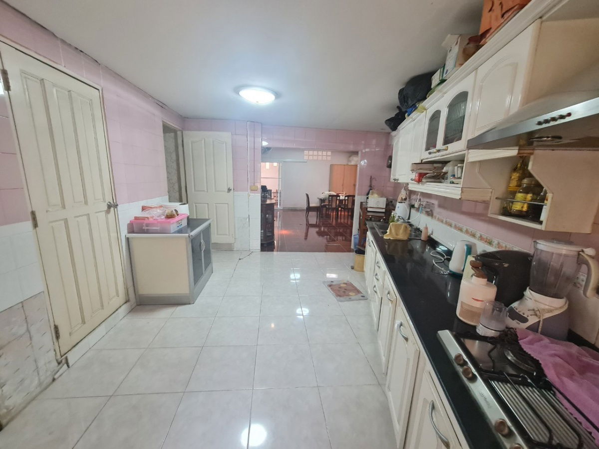 picture 🏡 Beautiful 2-Storey Detached House for Sale – Lalin Green Ville Ramintra–Watcharaphon Property ID: 85730 - 4/11