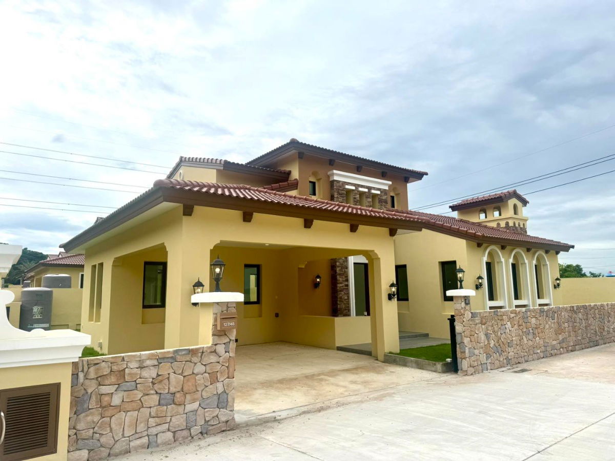 picture 🏡 For sale: Single-storey pool villa 🏊🏻‍♂️ Swimming pool (new house) 💰 Price 9,900,000 baht 🔅 Southeast front of the house - 2/30