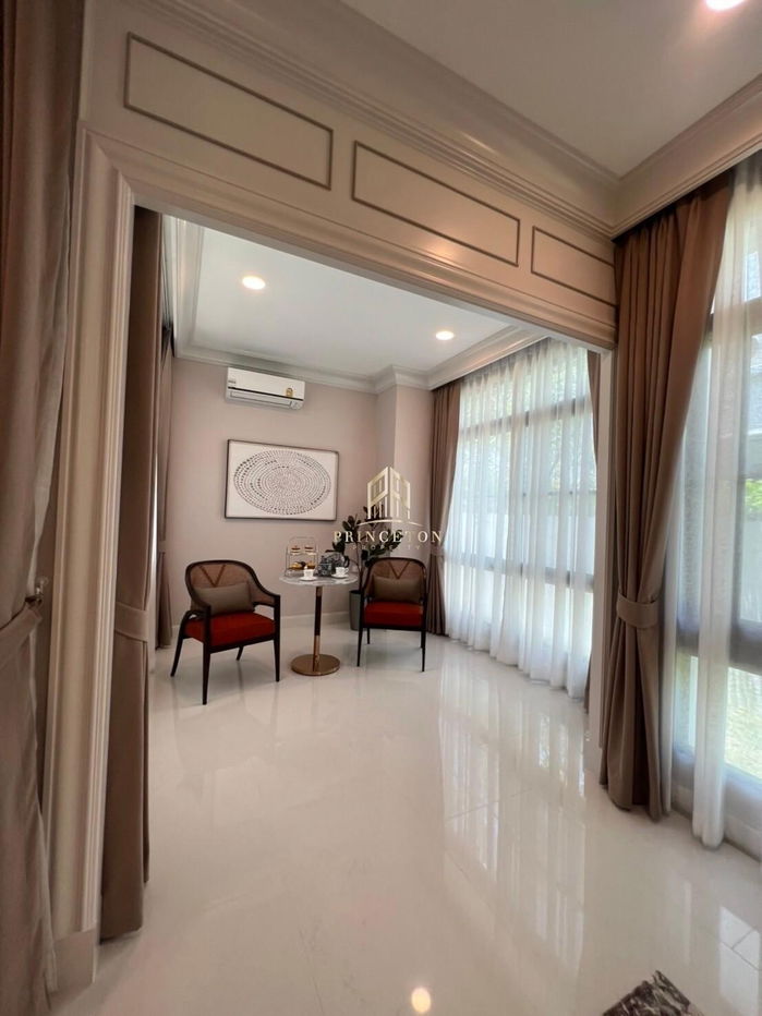 picture Luxury House For Sale Nantawan Rama 9 New Krungthep Kreetha Near Wellington International School and golf courses - 6/39