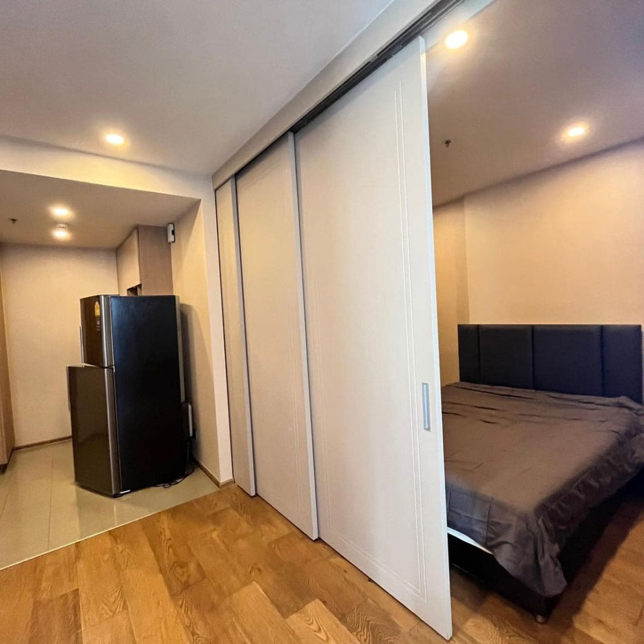 รูป คิว ชิดลม เพชรบุรี 1 ห้องนอนชั้นสูง 35 ตรม ใกล้ประตูน้ำ central world 19,500 บาท - รูปที่ 4/7