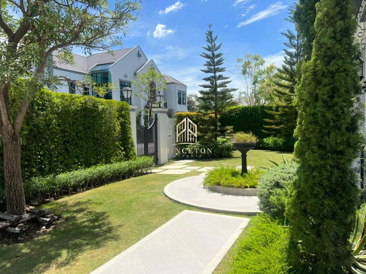 picture Luxury House For Sale Nantawan Rama 9 New Krungthep Kreetha Near Wellington International School and golf courses - 39/39