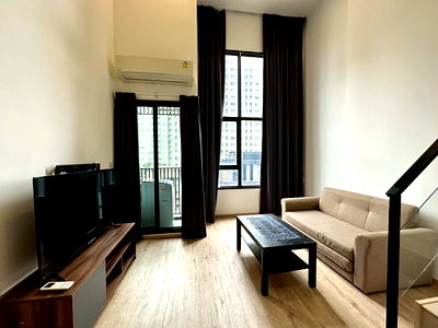 Condos for rent True Tower Phatthanakan : 🛋️💗 The Rich Rama 9-Srinakarin 💗🛋️ 2-storey loft, clean room, fully furnished, ready to move in🔥🔥 LINE ID: @471ovhib 📲