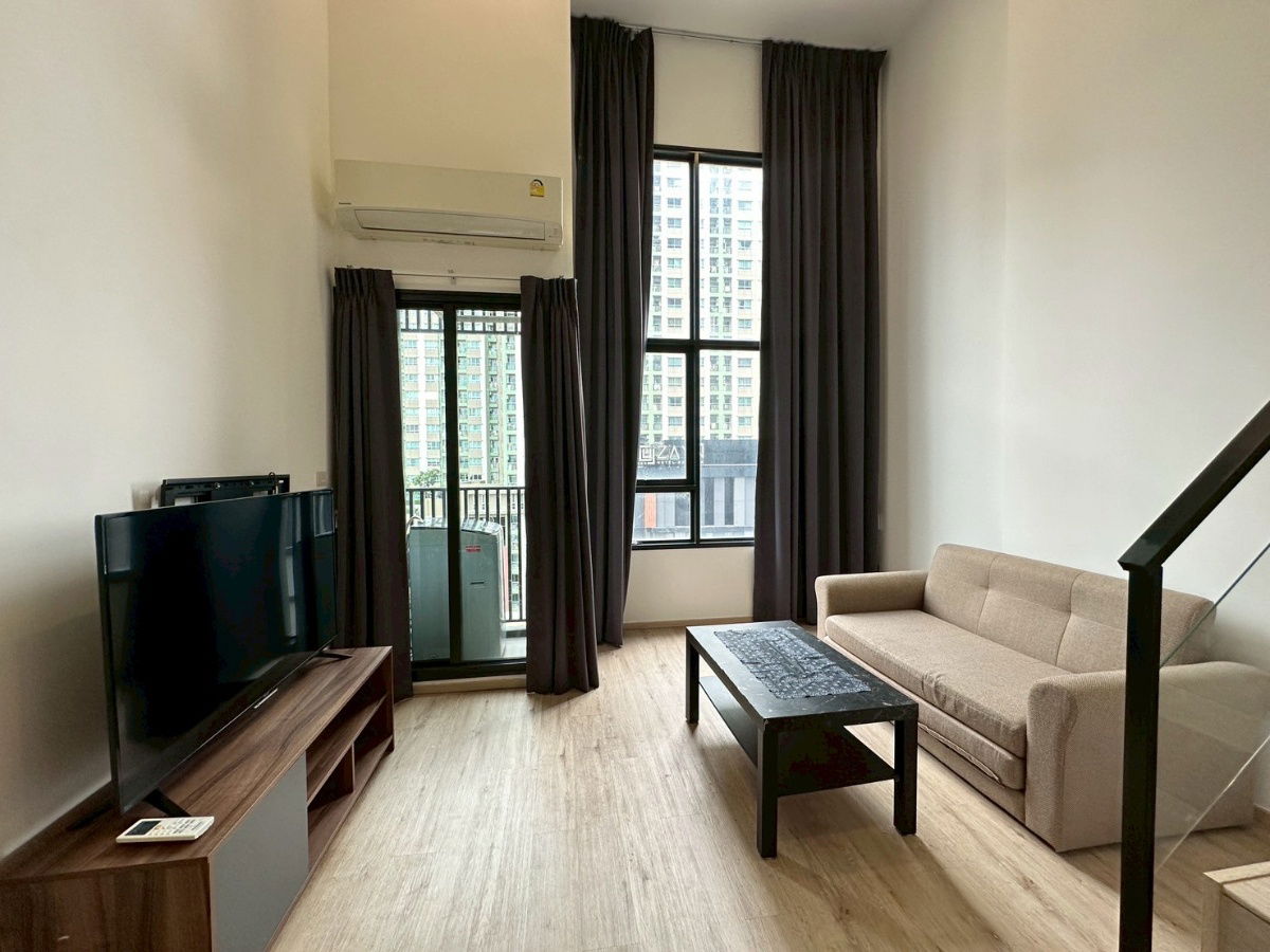 รูป 🛋️💗 (พร้อมเปิดห้องให้ดูทันที!) The Rich พระราม9-ศรีนครินทร์ 💗🛋️ loft 2 ชั้น ห้องlสะอาด เฟอร์นิเจอร์ครบพร้อมอยู่🔥🔥 ID LINE: @471ovhib 📲 - รูปที่ 1/27