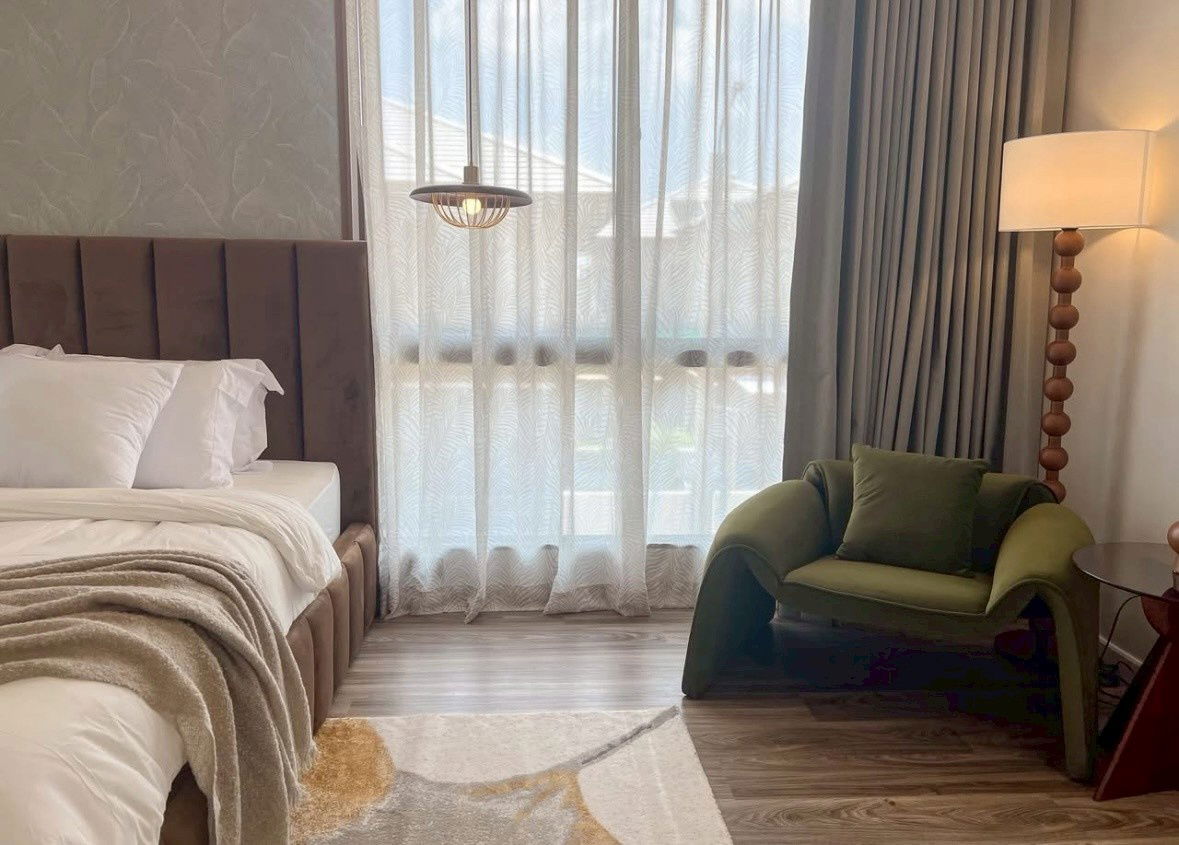 รูป  🏡บ้านหรูให้เช่า✨บุราสิริ กรุงเทพกรีฑา แต่งครบสวยพร้อมอยู่ (4 ห้องนอน 4 ห้องน้ำ) เพียง 175,000/เดือน ▫️Line: @sanhaproperty📲092-6242892 รหัส SHW026 - รูปที่ 8/14