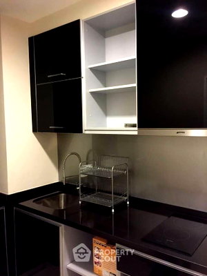 Condos for sale : 21st-Floor 1-BR At The Crest Sukhumvit 34 Near BTS Thong Lor (ID 320709)