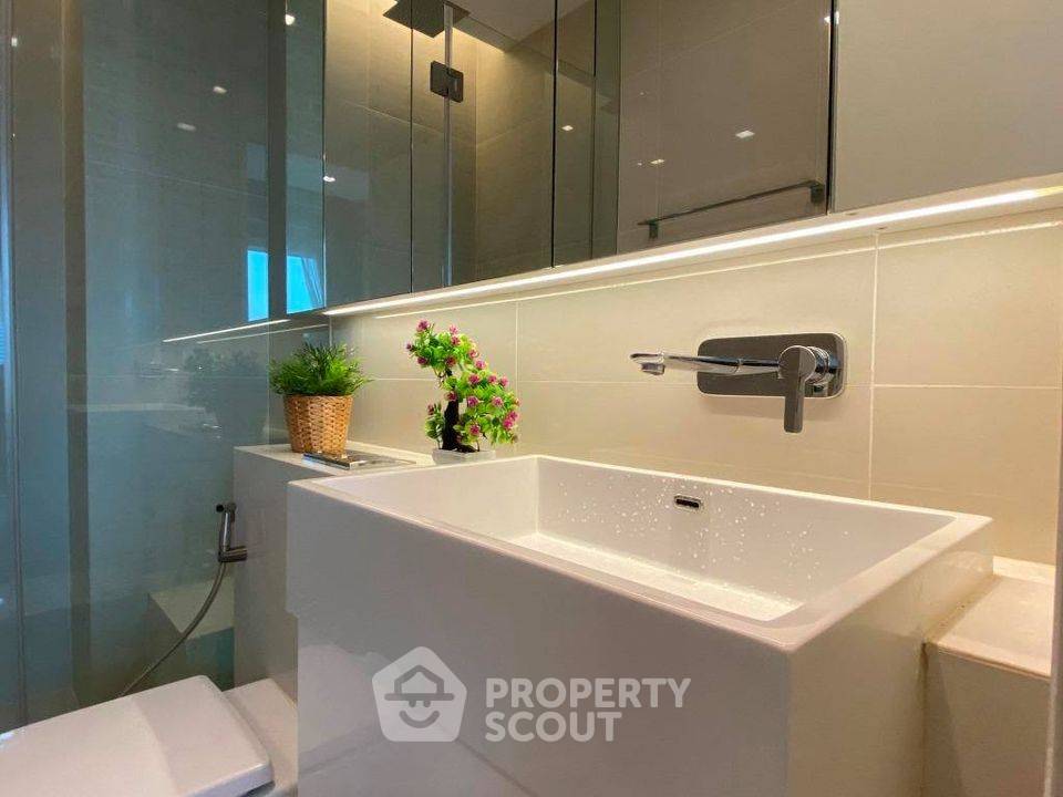 picture 1-BR Condo at The Saint Residences near MRT Phahon Yothin (ID 476920) - 1/24