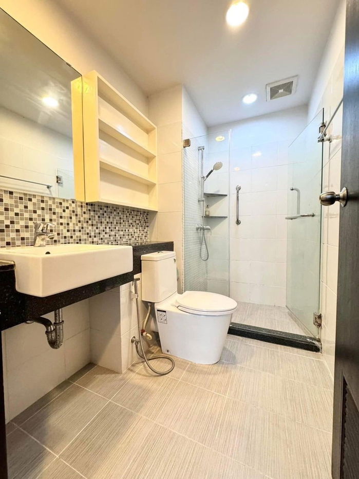 picture For Rent Diamond Sukhumvit ** Special Discount 10% ** Property Code G016 Line id: nudlee - 2/8