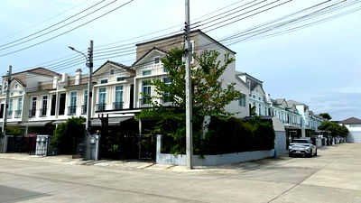 เช่าทาวน์โฮม ถนนรามคำแหง : ให้เช่า HBN0166 ทาวน์โฮม อินดี้ 2 บางนา - รามคำแหง 2 ( Indy 2 Bangna - Ramkhamhaeng 2)