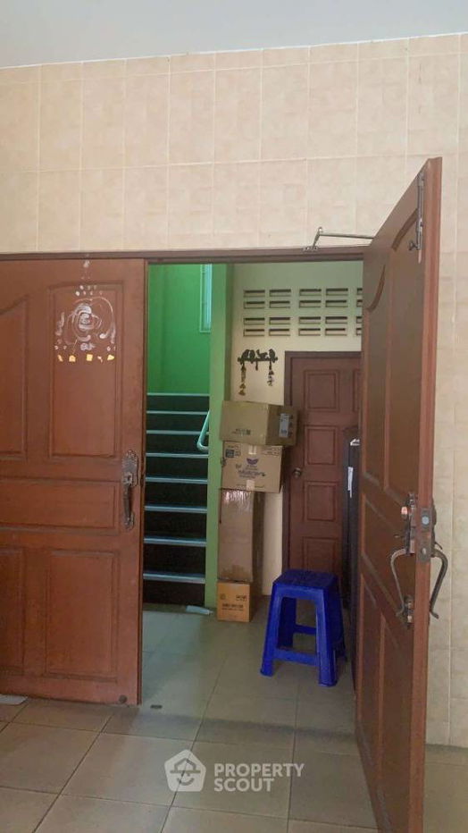 picture 5-BR House near BTS Ratchayothin (ID 2029122) - 8/8