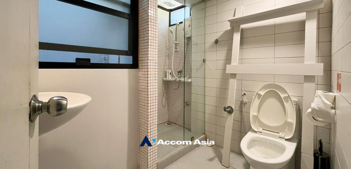 รูป 🔼🔽 AccomA 📩 Pet friendly 2 BR House in Khlong Ton Nuea (AA27280) - รูปที่ 12/17