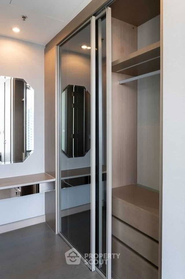 รูป คอนโด 1-ห้องนอน ที่ ดิ เอส แอท สิงห์ คอมเพล็กซ์ ใกล้ MRT เพชรบุรี (ID 1530811) - รูปที่ 6/13
